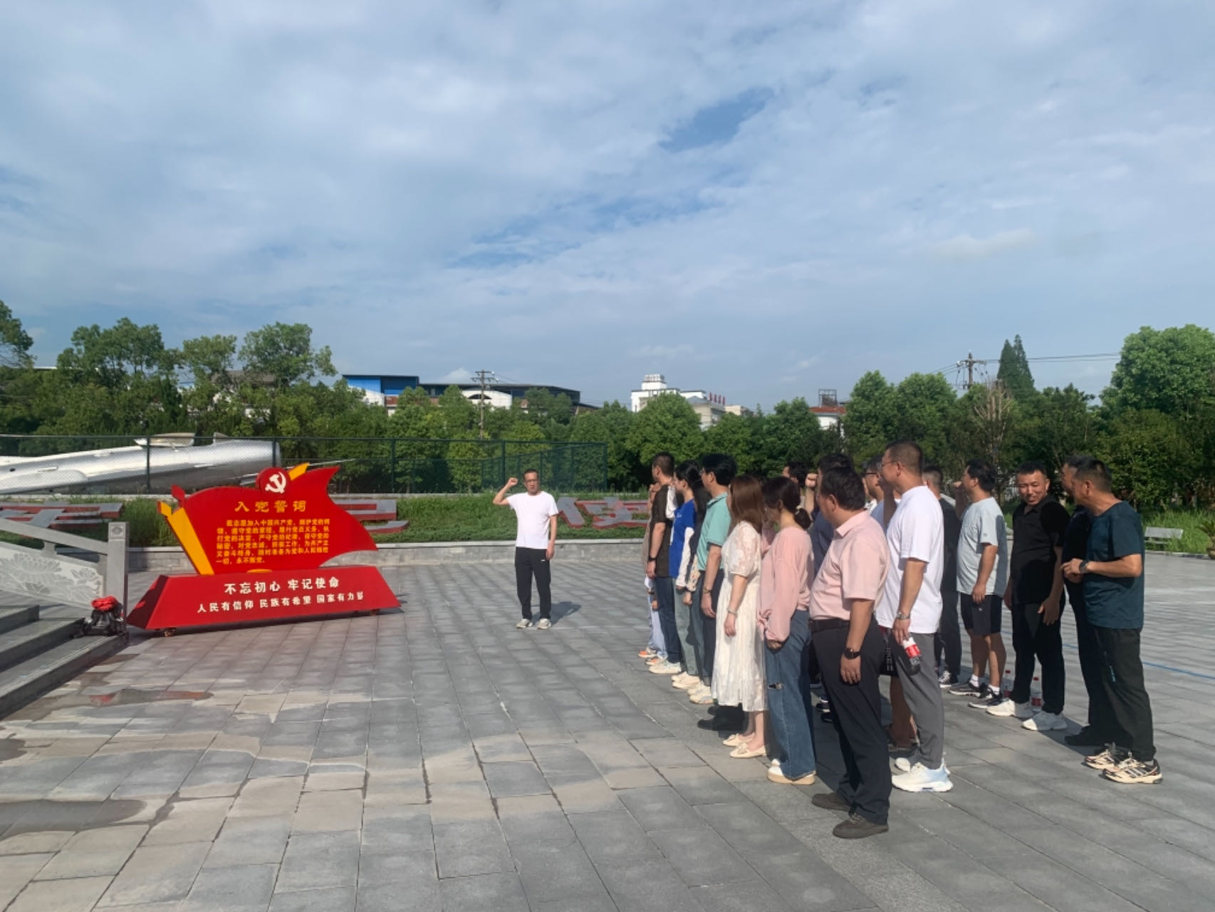 1690422357245806.jpg 1690422357245806.jpg